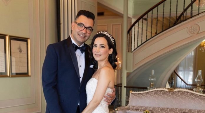 İpek Açar ve Alper Kömürcü Evlendi, İpek Açar'ın Gelinliği, İpek Açar ve Kayahan'ın Kızı, Düğün Fikirleri, Ünlülerin Düğünleri | Neşeli Süs Evim